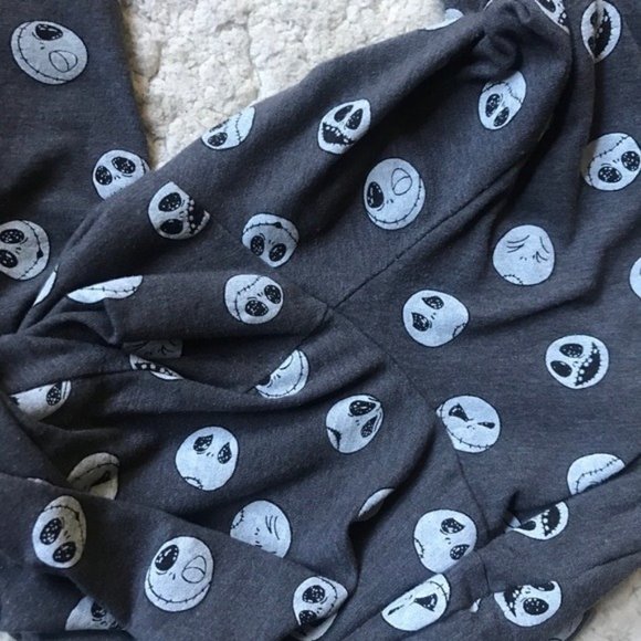 DISNEY: Gray Nightmare Before Christmas Leggings M - Picture 4 of 7